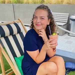 Meet your Posher, Sara